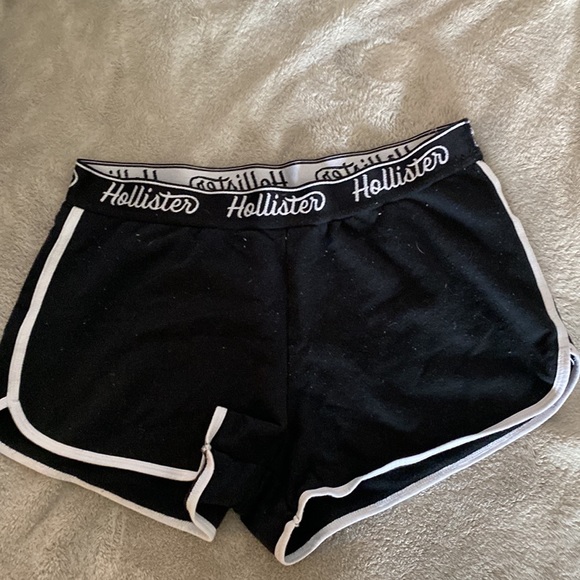 Hollister shorts - Picture 3 of 6